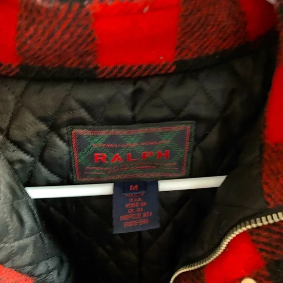 🚨SOLD🚨 Vintage Ralph Lauren Buffalo Plaid
Oversized Coat size Medium. - Picture 3 of 4